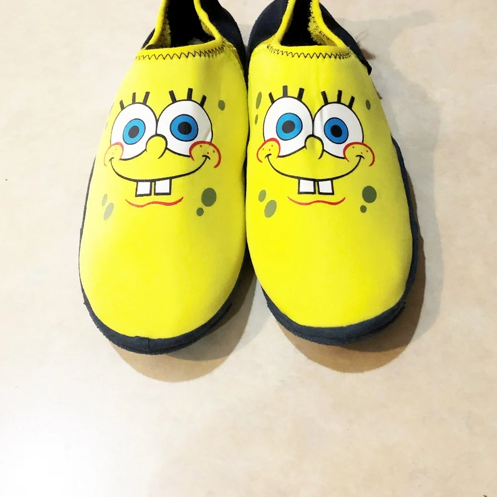 ACI Intl Spongebob boys/girls size 4/5 water shoes